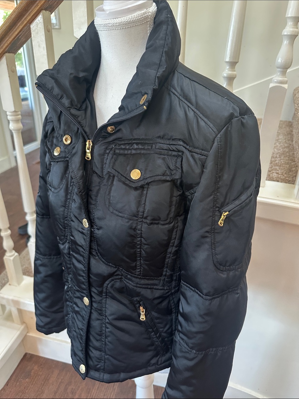 Guess bomber style jacket - Picture 4 of 9